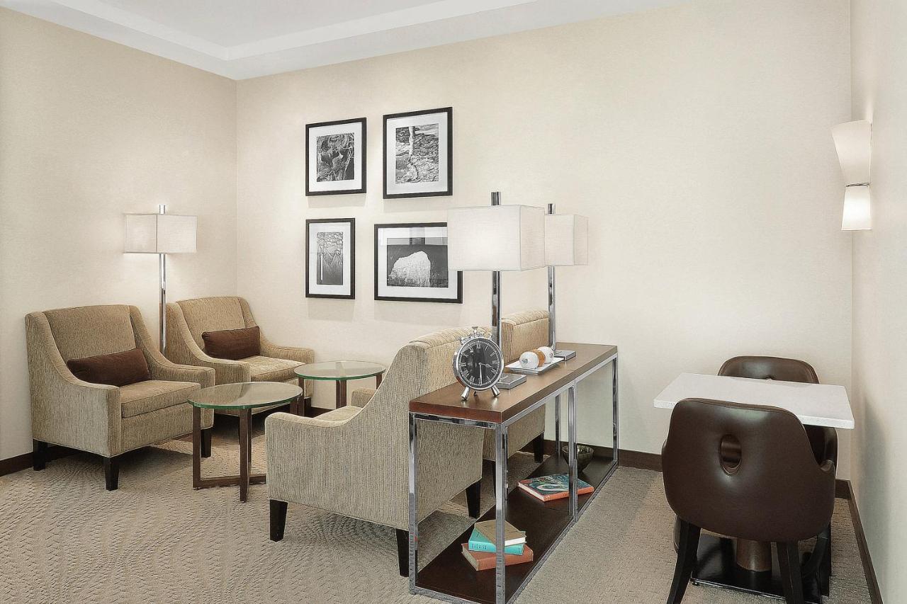 Sheraton Cavalier Saskatoon Eksteriør billede