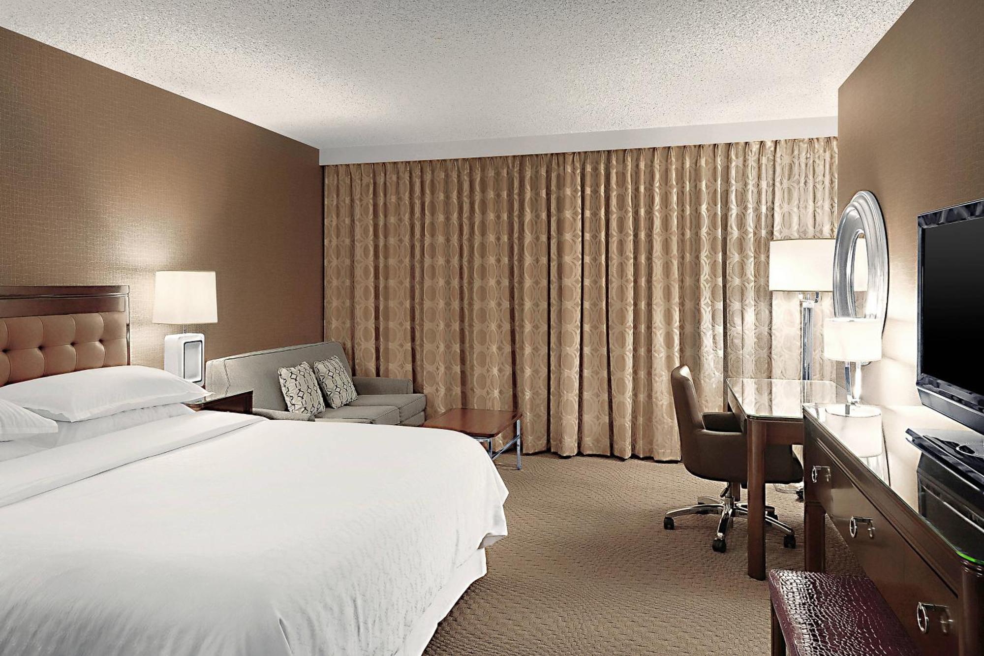 Sheraton Cavalier Saskatoon Eksteriør billede